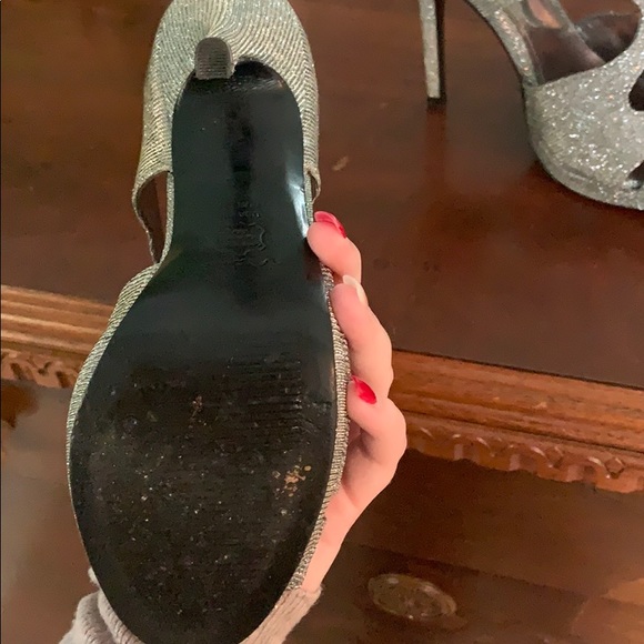 Heels - Picture 2 of 4